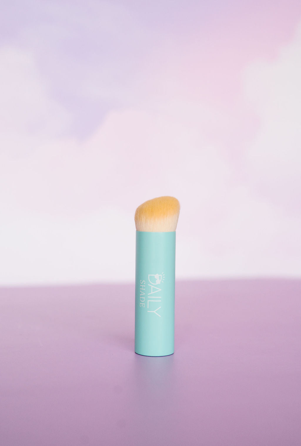 Shade Brush - Kid-Sized Angled Sunscreen Applicator for Children